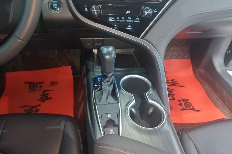 Used Toyota Camry 2021 2.0G Luxury Edition Gear Lever