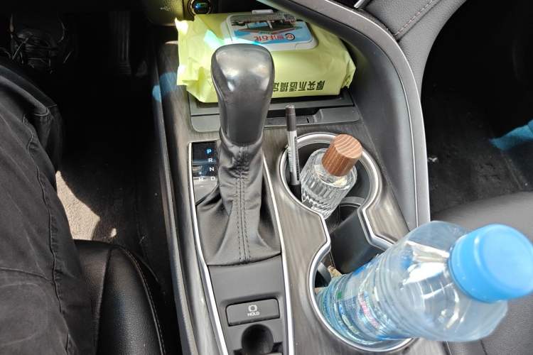 Used Toyota Camry 2021 2.0G Luxury Edition Gear Lever