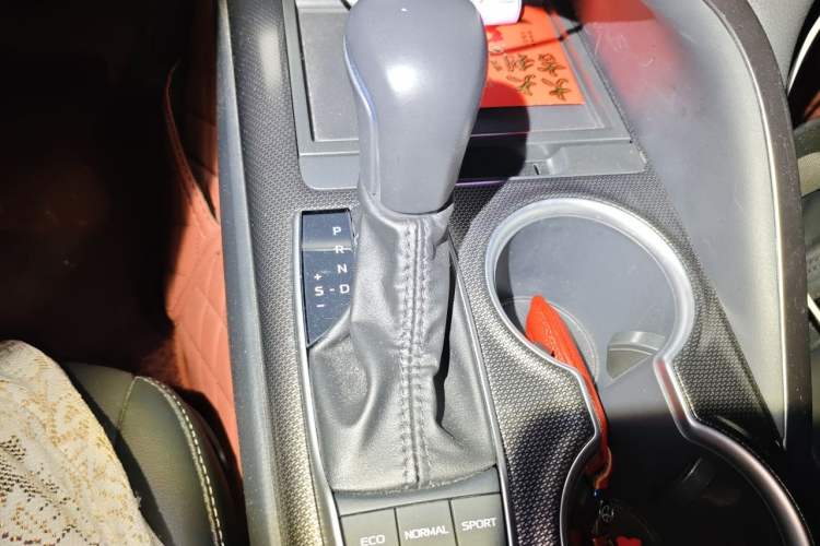 Used Toyota Camry 2021 2.5S Fēngshàng Edition Gear Lever