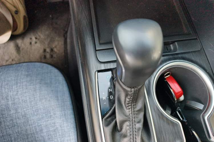 Used Toyota Camry 2021 2.0G Luxury Edition Gear Lever