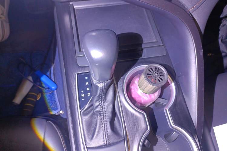 Used Toyota Camry 2021 2.0G Luxury Edition Gear Lever