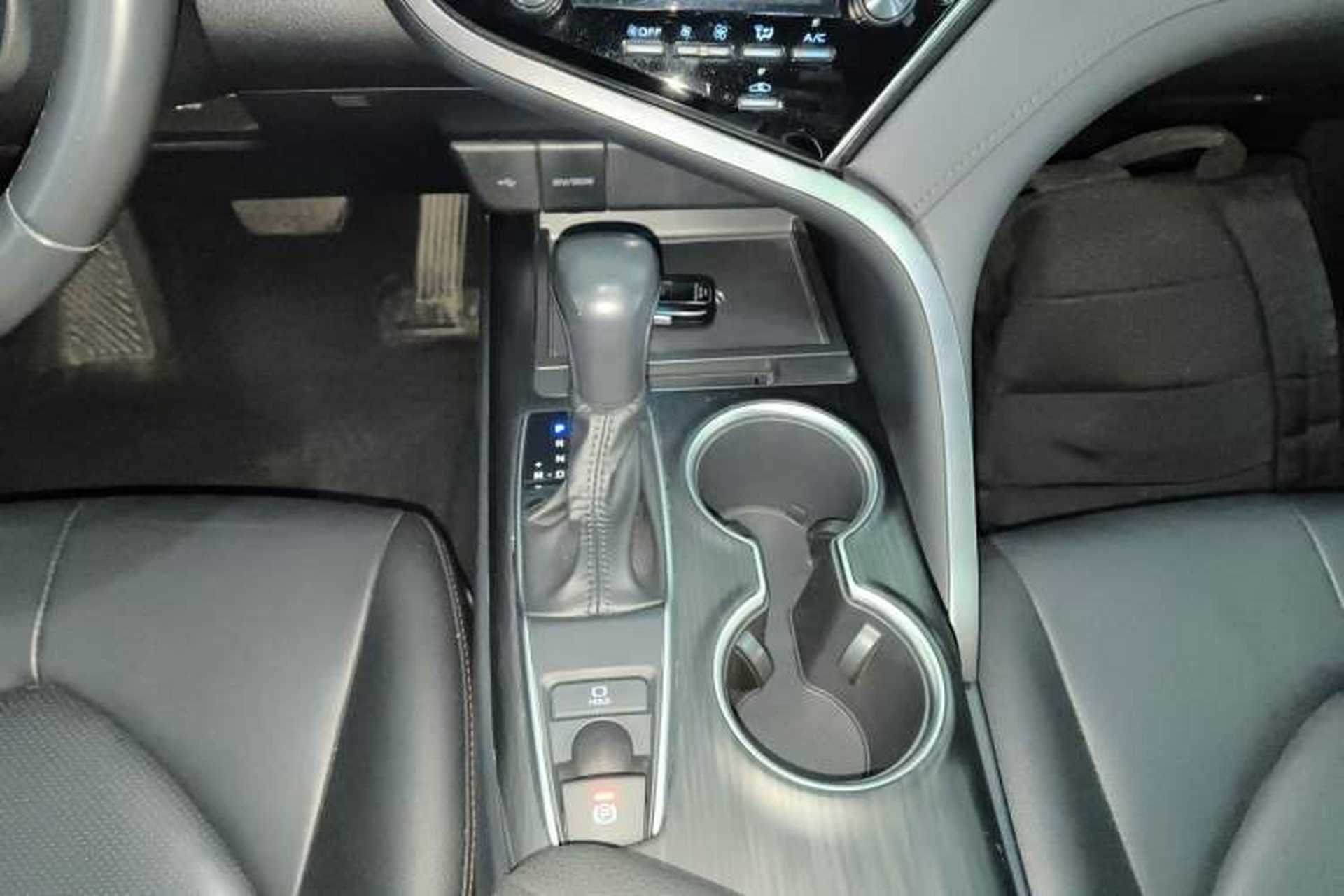 Used Toyota Camry 2021 2.0G Luxury Edition Gear Lever