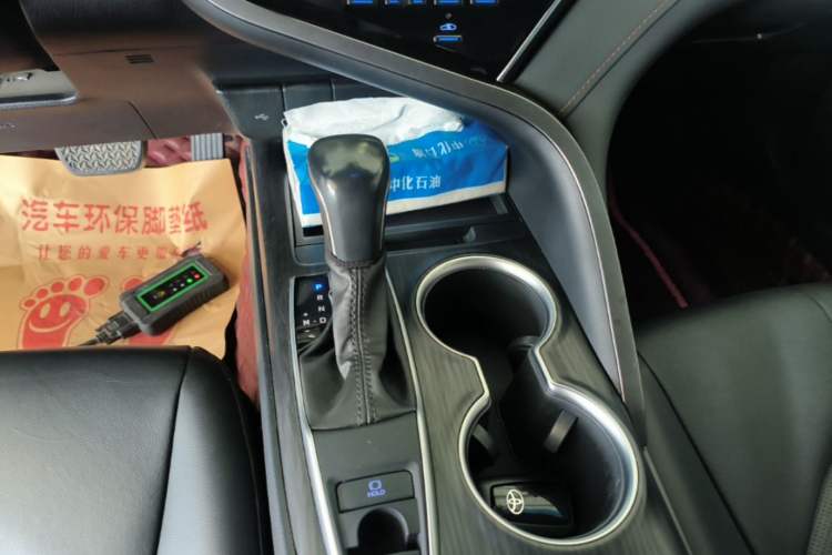 Used Toyota Camry 2021 2.0G Luxury Edition Gear Lever