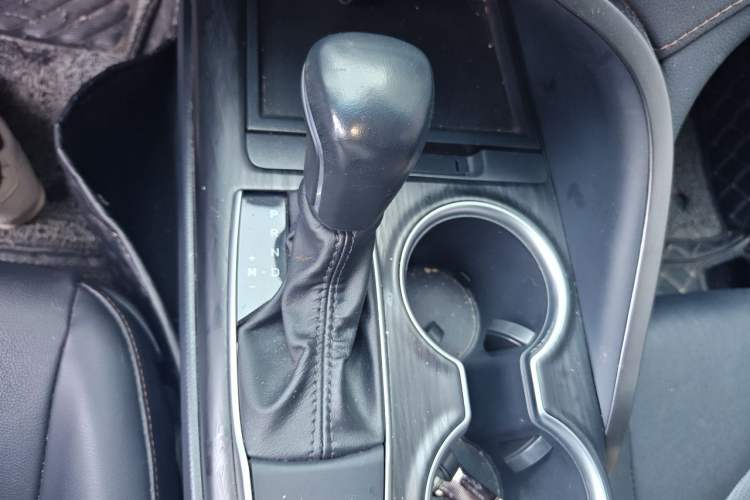 Used Toyota Camry 2021 2.0G Luxury Edition Gear Lever