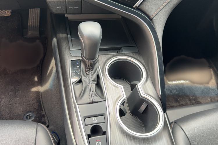 Used Toyota Camry 2021 2.0G Luxury Edition Gear Lever