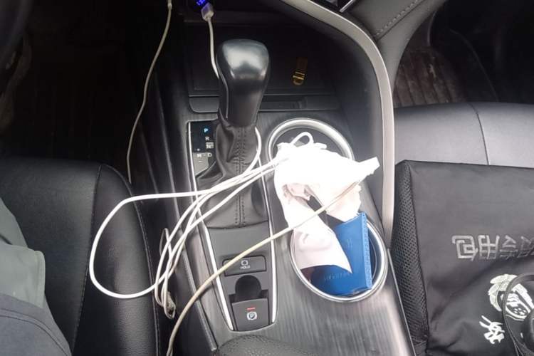 Used Toyota Camry 2021 2.0G Luxury Edition Gear Lever
