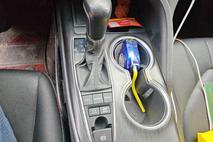 Used Toyota Camry 2021 Dual-Motor 2.5 HGVP Leading Edition Gear Lever