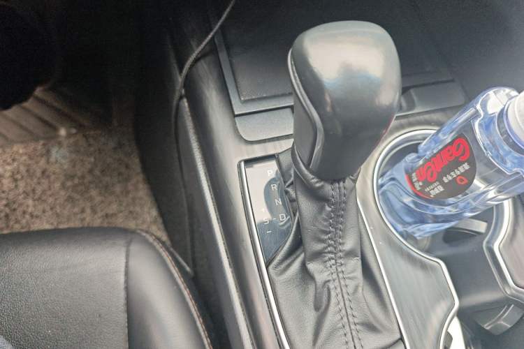 Used Toyota Camry 2021 Dual-Motor 2.5 HGVP Leading Edition Gear Lever