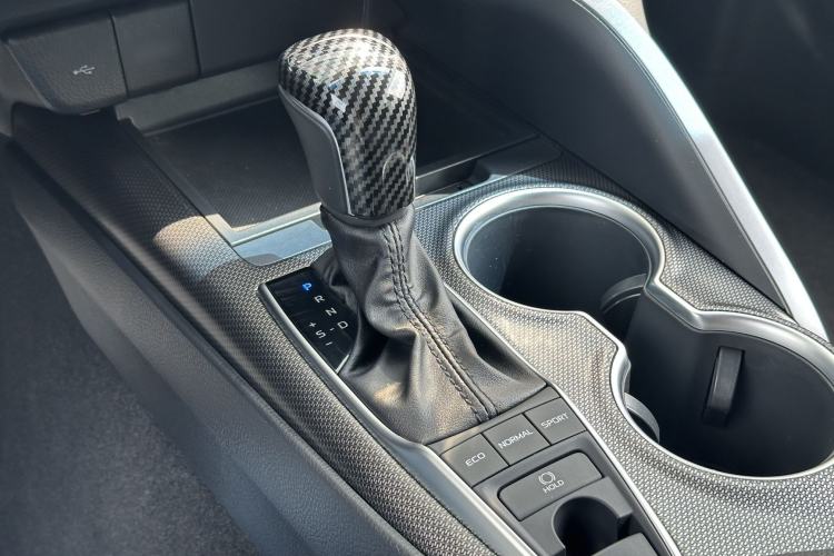 Used Toyota Camry 2021 2.5S Fēngshàng Edition Gear Lever