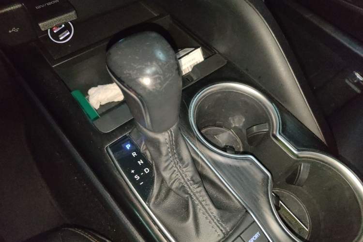 Used Toyota Camry 2021 Dual-Motor 2.5HG Luxury Edition Gear Lever