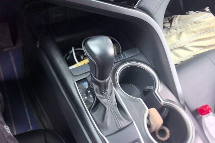 Used Toyota Camry 2021 2.0G Luxury Edition Gear Lever
