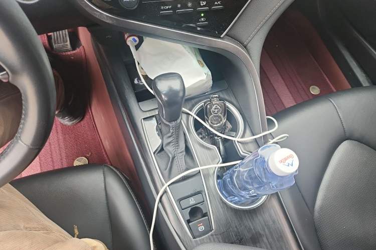Used Toyota Camry 2021 2.0G Luxury Edition Gear Lever