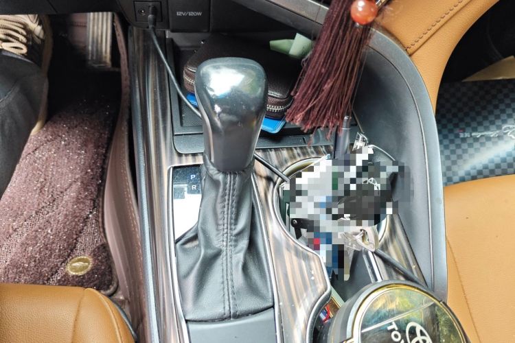 Used Toyota Camry 2021 2.0G Luxury Edition Gear Lever