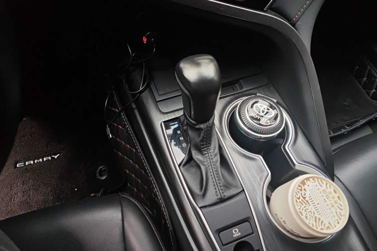 Used Toyota Camry 2021 2.0G Luxury Edition Gear Lever