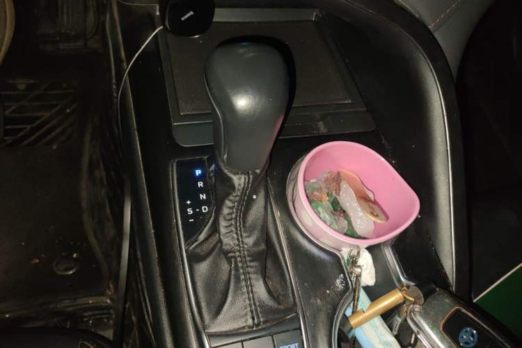 Used Toyota Camry 2021 Dual-Motor 2.5HG Luxury Edition Gear Lever