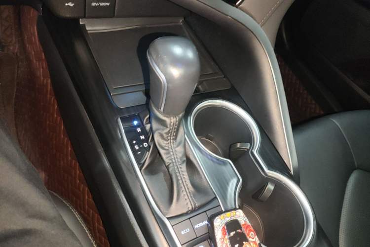 Used Toyota Camry 2021 Dual-Motor 2.5HG Luxury Edition Gear Lever