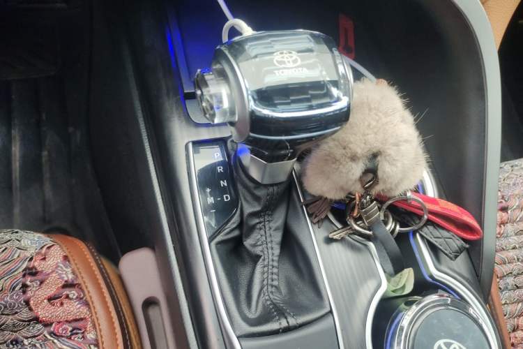 Used Toyota Camry 2021 2.0G Luxury Edition Gear Lever