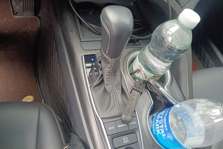 Used Toyota Camry 2021 2.5G Luxury Edition Gear Lever