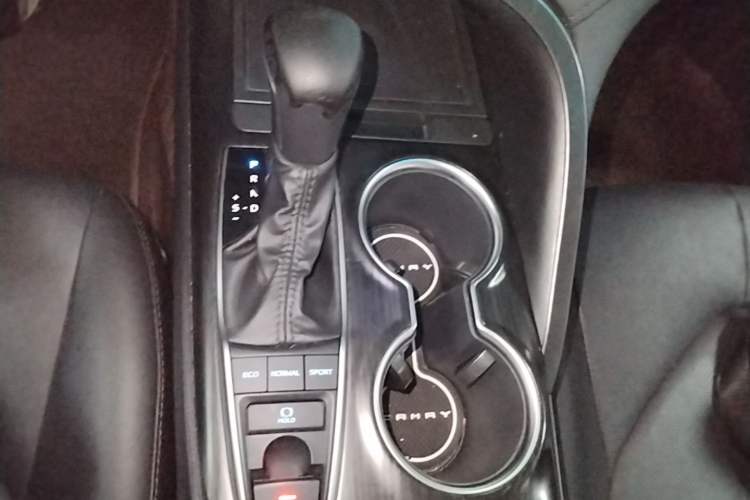 Used Toyota Camry 2021 2.5G Luxury Edition Gear Lever