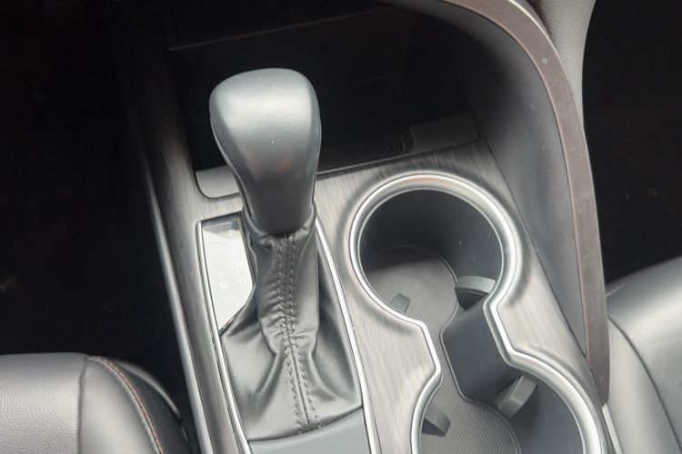 Used Toyota Camry 2021 2.0G Luxury Edition Gear Lever