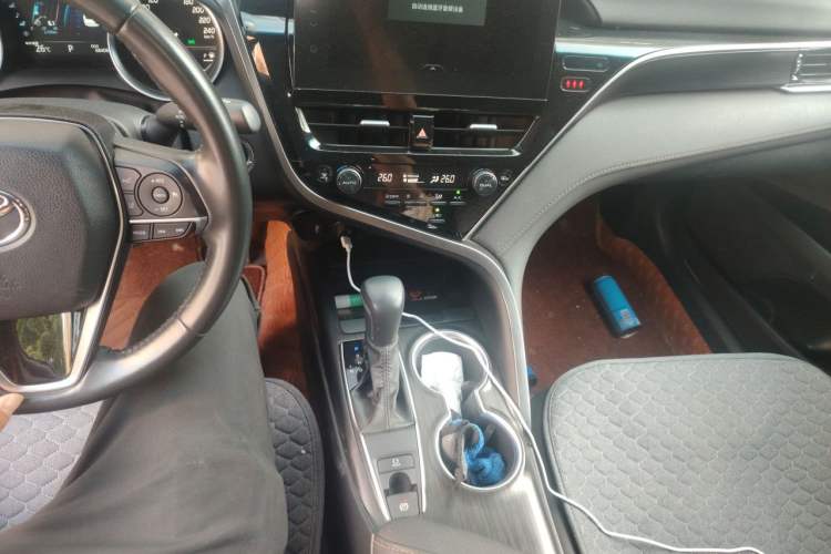 Used Toyota Camry 2021 2.0G Luxury Edition Gear Lever