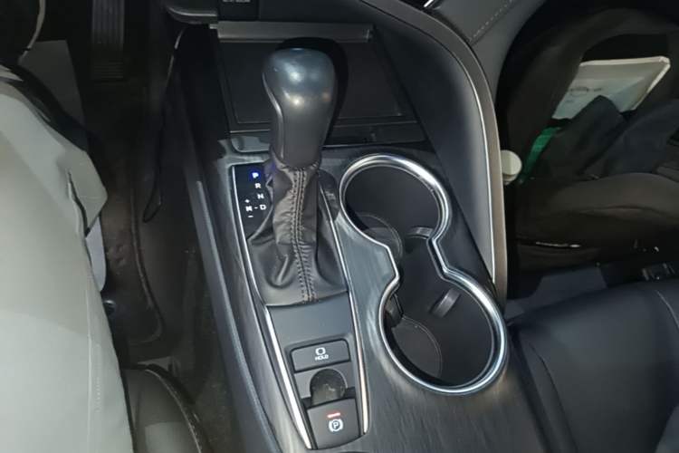 Used Toyota Camry 2021 2.0G Luxury Edition Gear Lever