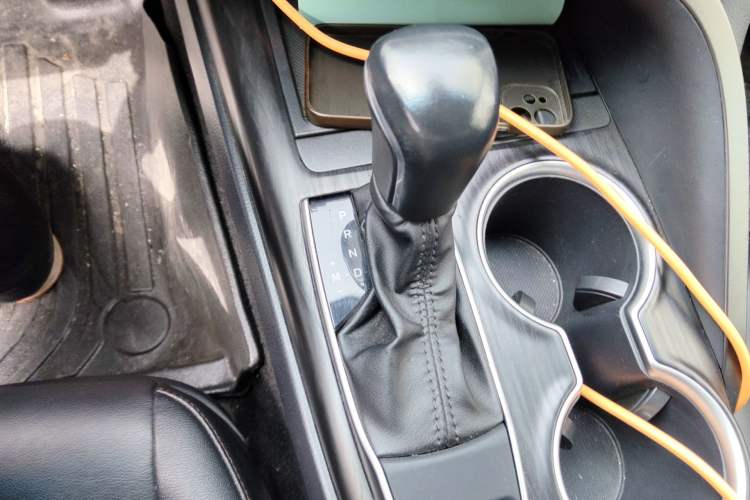 Used Toyota Camry 2021 2.0G Luxury Edition Gear Lever