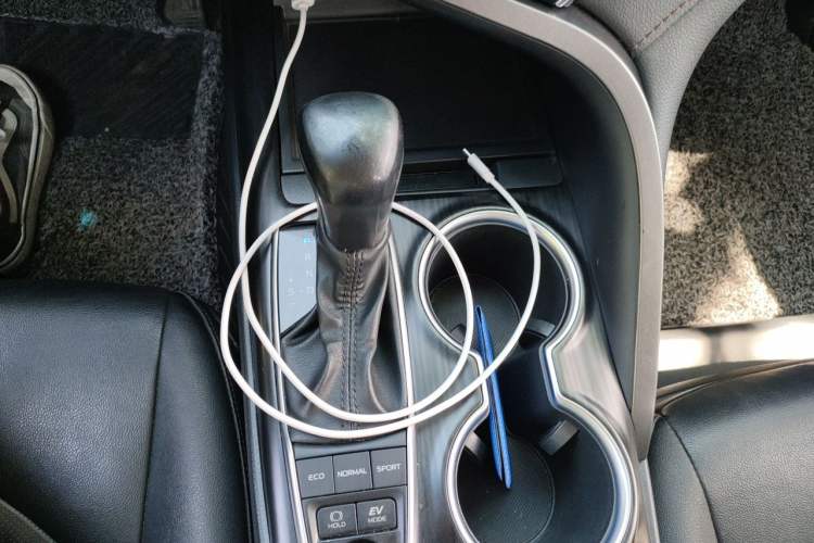 Used Toyota Camry 2021 Dual-Motor 2.5 HGVP Leading Edition Gear Lever