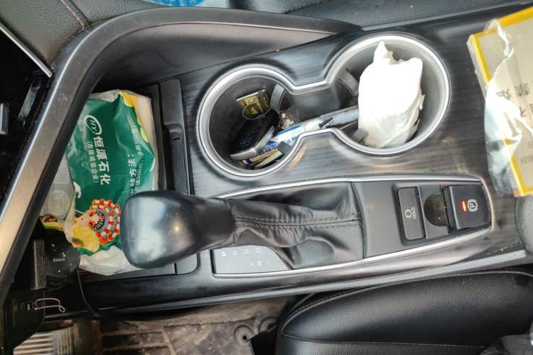 Used Toyota Camry 2021 2.0G Luxury Edition Gear Lever