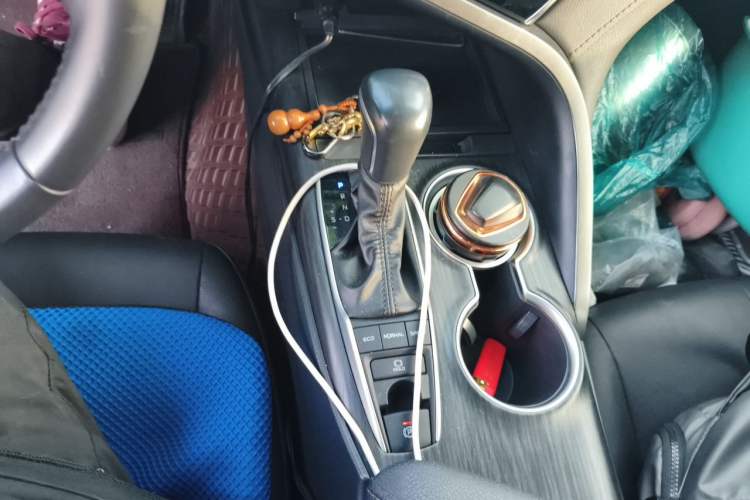 Used Toyota Camry 2021 2.5G Luxury Edition Gear Lever