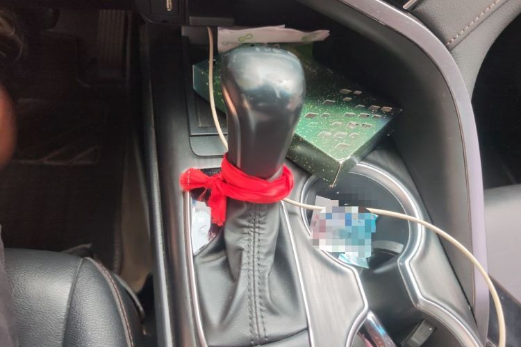 Used Toyota Camry 2021 2.0G Luxury Edition Gear Lever