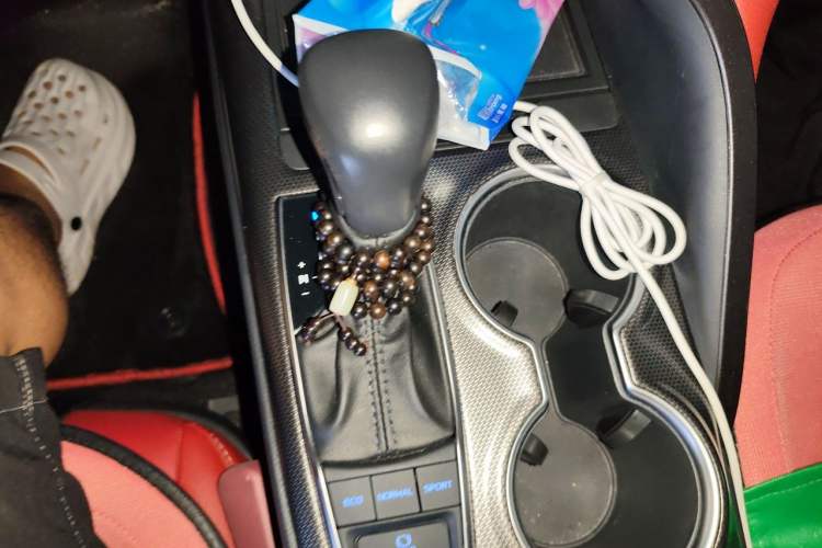 Used Toyota Camry 2021 2.0S FENGSHANG Edition Gear Lever