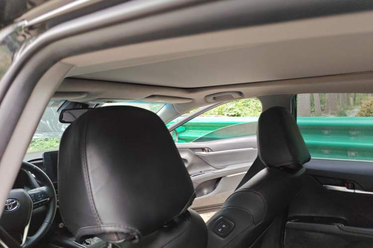 Used Toyota Camry 2021 2.5G Luxury Edition Headliner