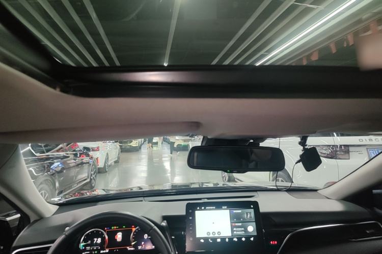 Used Toyota Camry 2021 2.5G Luxury Edition Headliner
