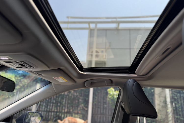 Used Toyota Camry 2021 2.0G Luxury Edition Headliner