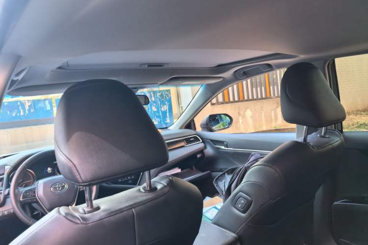 Used Toyota Camry 2021 2.0G Luxury Edition Headliner