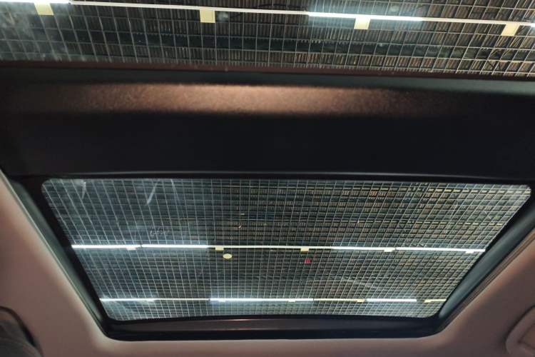 Used Toyota Camry 2021 2.5G Luxury Edition Headliner