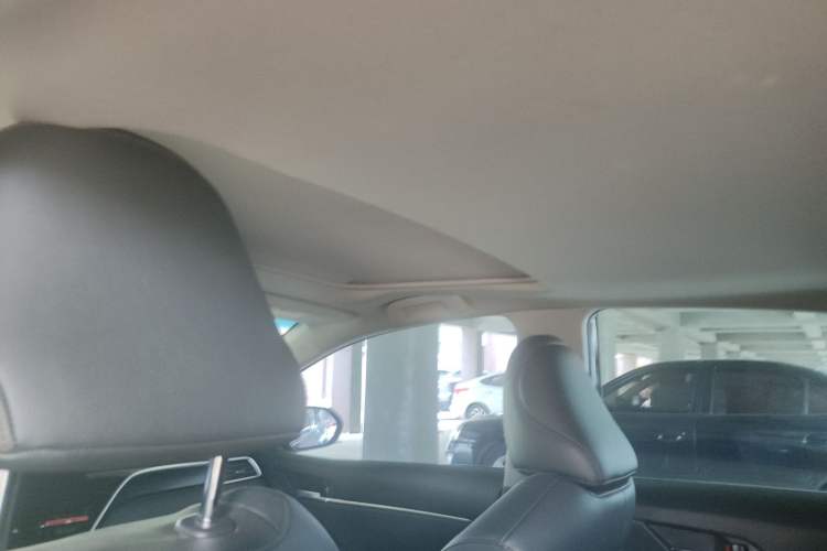 Used Toyota Camry 2021 2.0G Luxury Edition Headliner