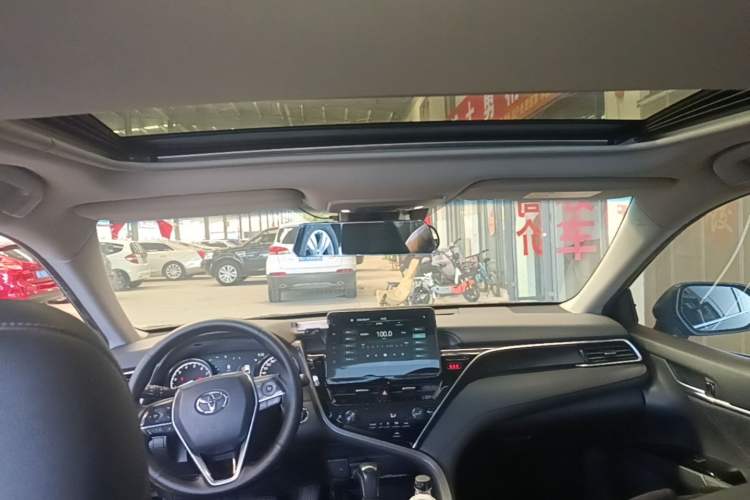 Used Toyota Camry 2021 2.0G Luxury Edition Headliner