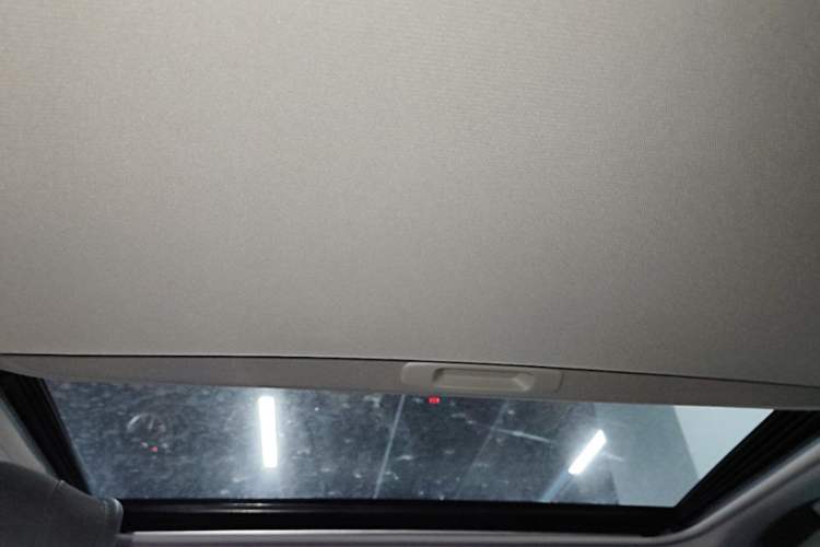 Used Toyota Camry 2021 2.0G Luxury Edition Headliner