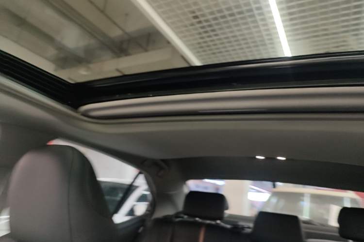 Used Toyota Camry 2021 2.0G Luxury Edition Headliner