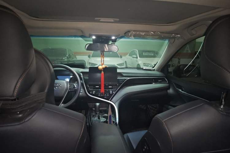 Used Toyota Camry 2021 2.0G Luxury Edition Headliner