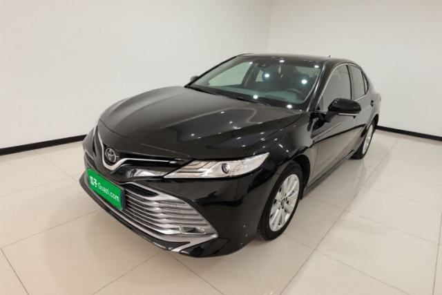 Ojetý Toyota Camry 2021 2.0G Luxury Edition