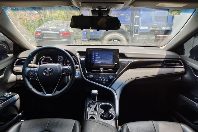 Used Toyota Camry 2021 Dual-Motor 2.5 HGVP Leading Edition Interior 1