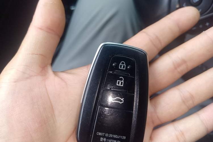 Used Toyota Camry 2021 2.0G Luxury Edition Interior 1