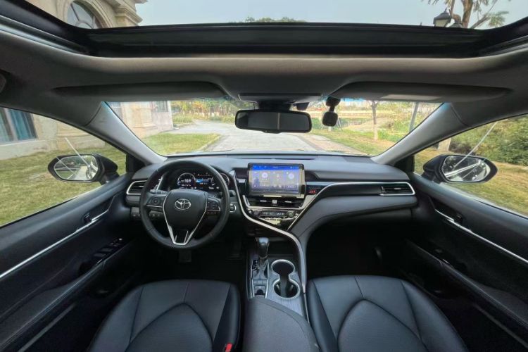 Used Toyota Camry 2021 2.5G Luxury Edition Interior 1