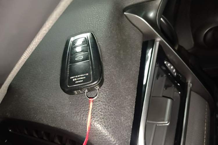 Used Toyota Camry 2021 2.0G Luxury Edition Interior 1