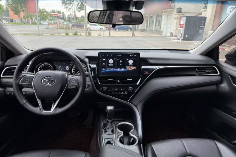 Used Toyota Camry 2021 2.0G Luxury Edition Interior 1