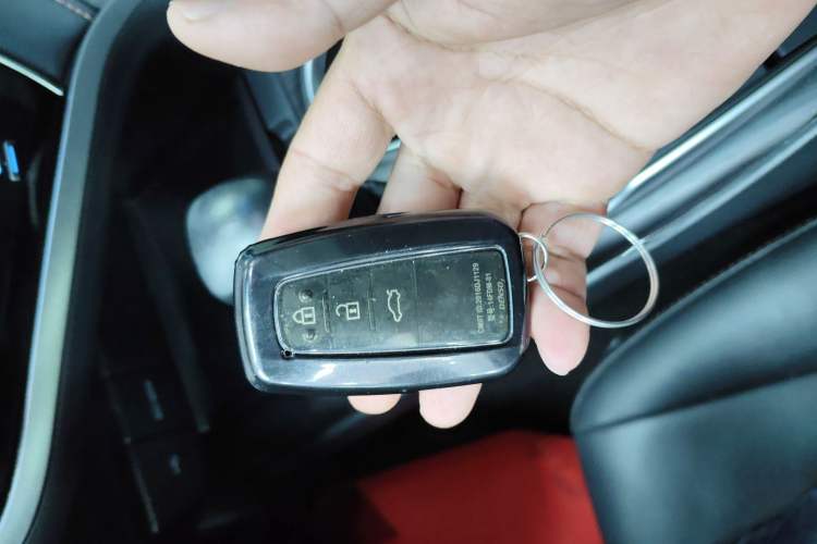 Used Toyota Camry 2021 2.0G Luxury Edition Interior 1