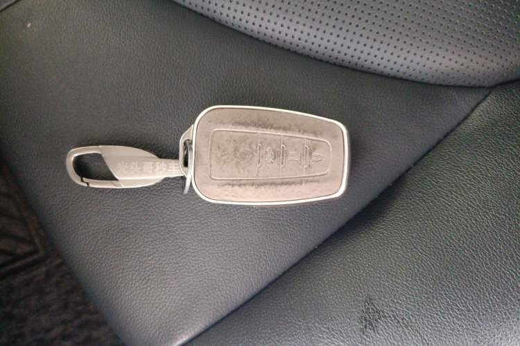 Used Toyota Camry 2021 Dual-Motor 2.5 HGVP Leading Edition Interior 1